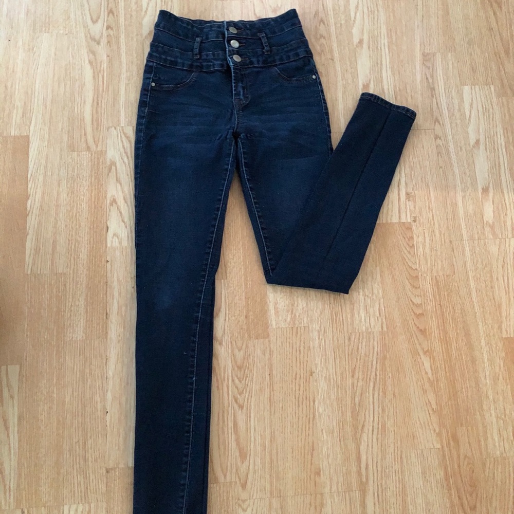 Dark washed high waisted jeans
